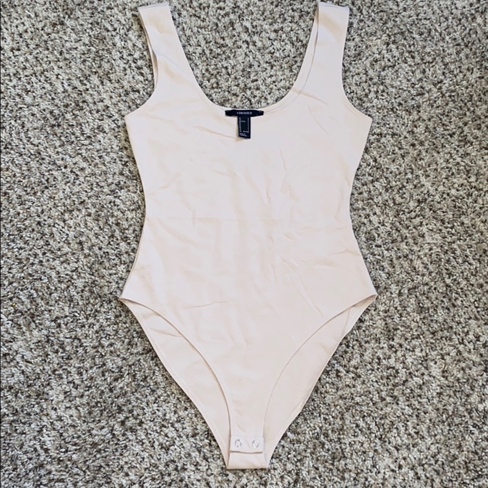 NWT FOREVER21 Nude sleeveless Bodysuit